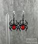 Preview: Spinnen Ohrhänger mit rotem Stein