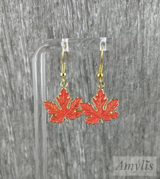 Preview: Ahornblatt Ohrhänger Rot | Herbstlicher Handmade Schmuck von Amylis