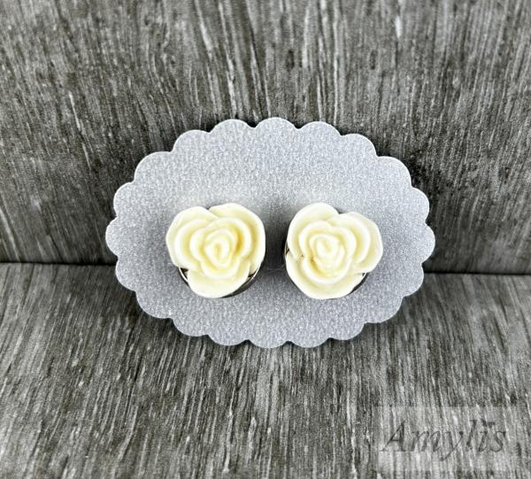 creme Rosen Ohrclips